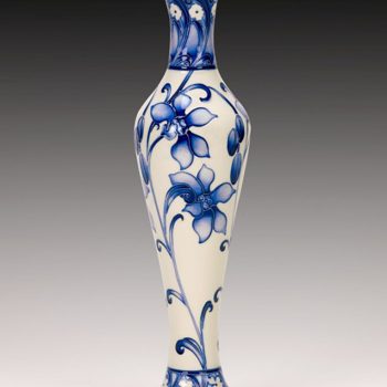 Moorcroft, Australian Orchid vase